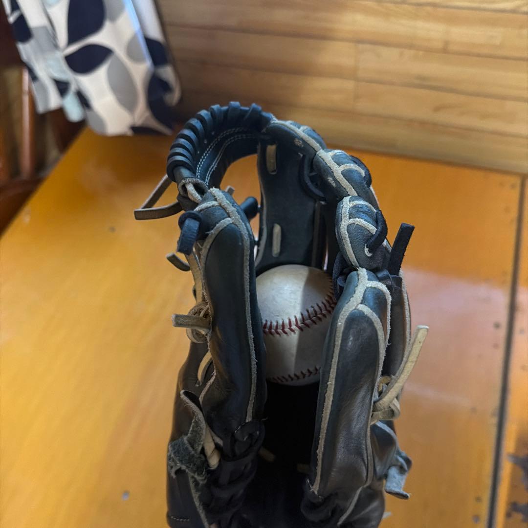 Wilson 軟式グローブ 黒 小指2本 BasicLab つぐ使えます