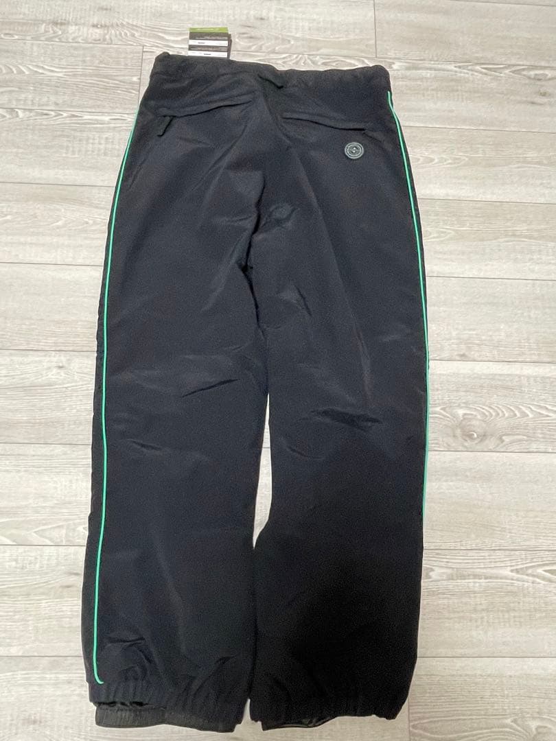 【美品　定価28,600円】クイックシルバー　ウェア パンツ