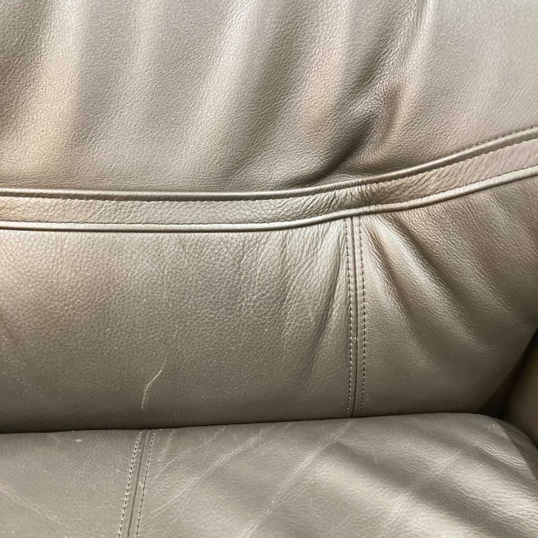 専用【カリモク】本革　一人掛けソファ　シングルソファ　2脚セット アームチェアA