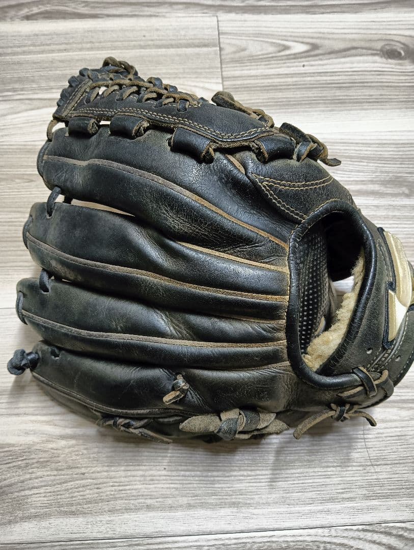 Mizuno Global Elite 硬式グローブ ブラック