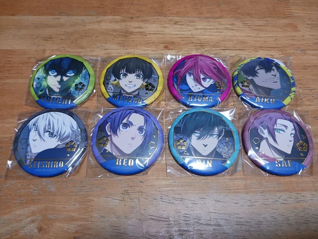 ブルーロック 全１６種 トレーディングマット 缶バッジ コンプリートセット