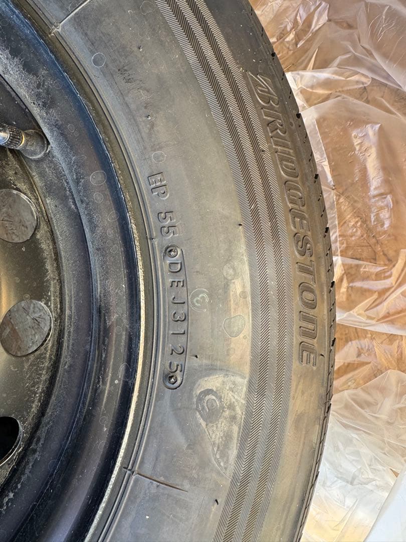 ブリヂストン エコピア　ハイエース純正15インチ タイヤセット5本スペア含む