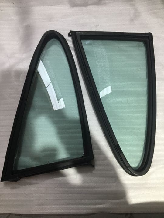 ポルシェ 911 カレラ ナロー左右クォーターガラスセット