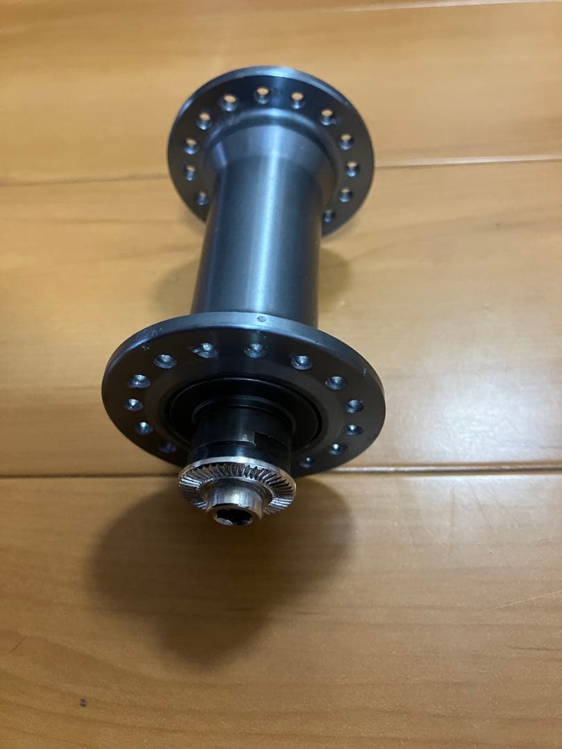 【最終値下げ】シマノ R7000系105 11速リムブレーキ用ハブ 32H