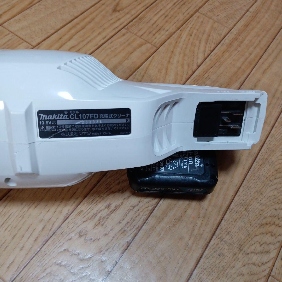 マキタ10.8V充電式クリーナCL107FD純正バッテリー、充電器付