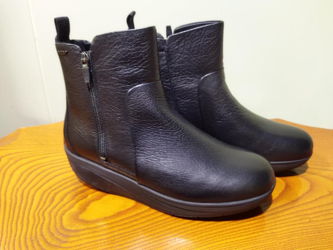 MBTマディニミッド389W（カラー：ブラック）ヨーロピアン 23.7cm