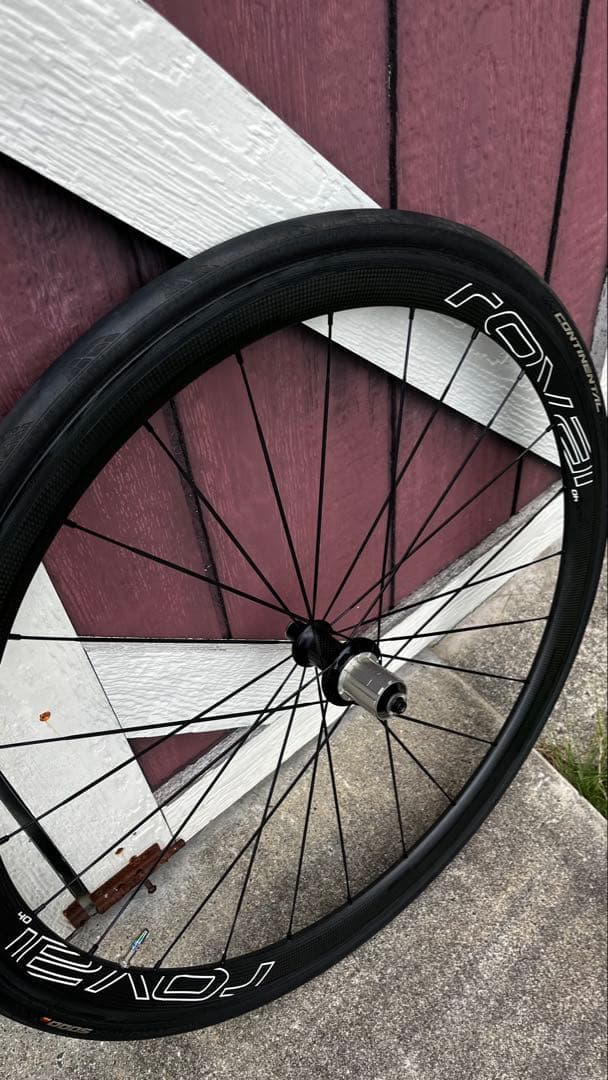 中華カーボンホイール roval風 40mm タイヤ付き