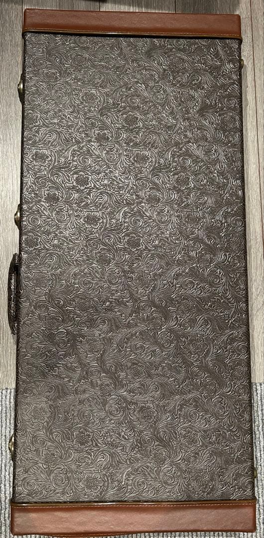 Acacia guitars MEDUSA 7弦ヘッドレス