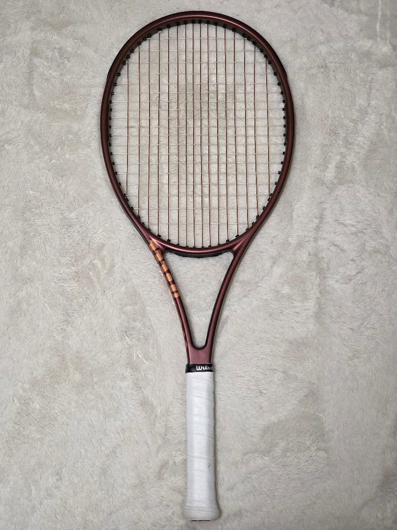新品近いWilson PRO STAFF 97L V14 G2ガット張り上げ済