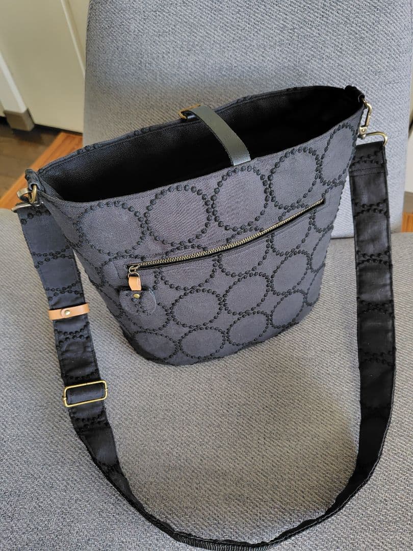 ミナペルホネンタンバリンハンドメイドバック