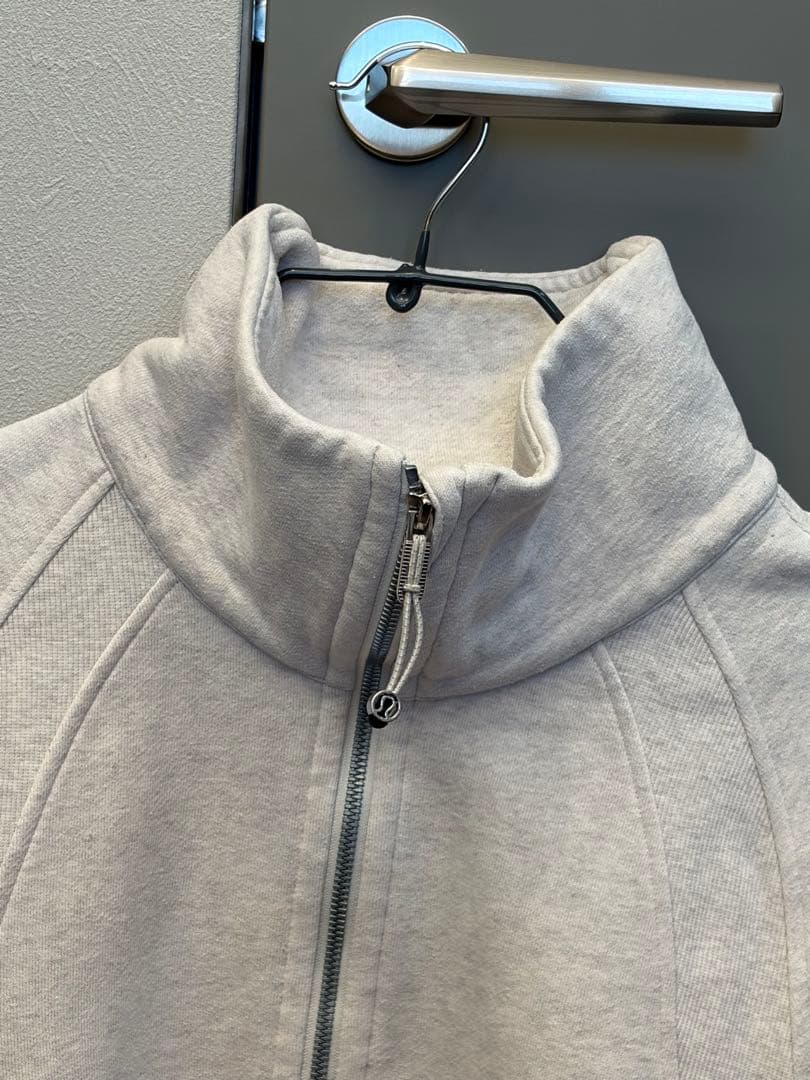 【超人気】ルルレモン　Scuba half zip hoodie