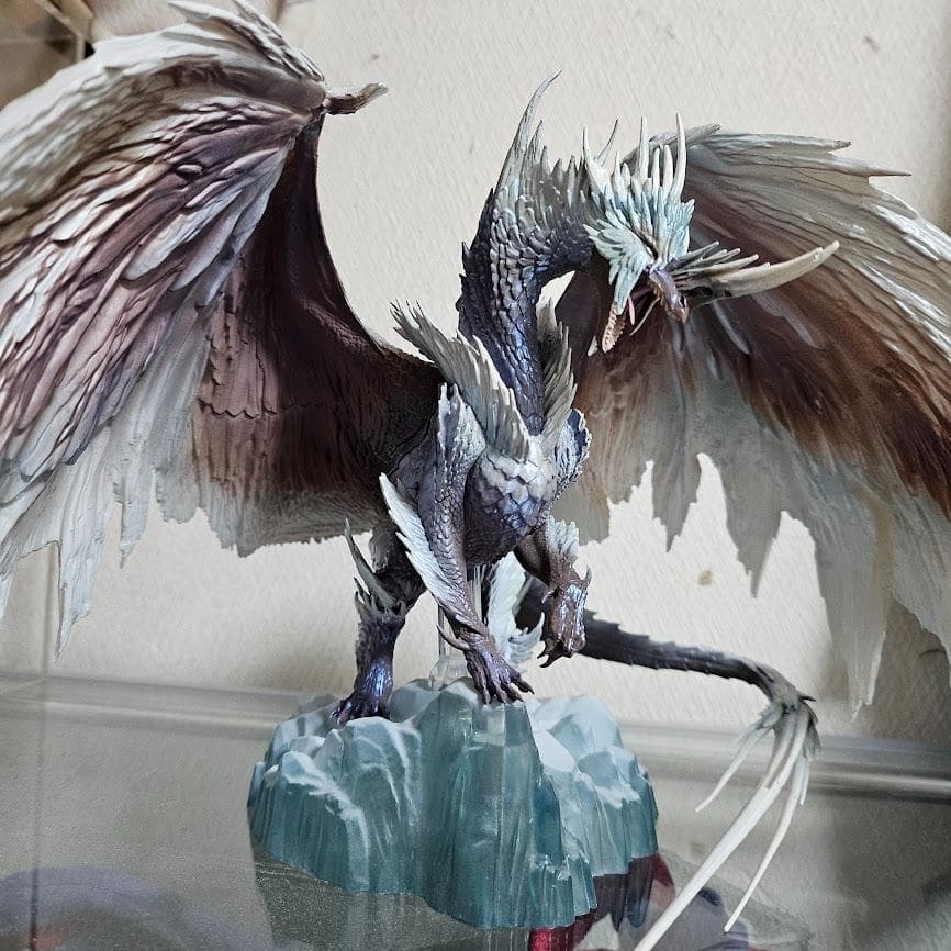 モンスターハンター　イヴェルカーナ　フィギュア　一番くじ　訳あり