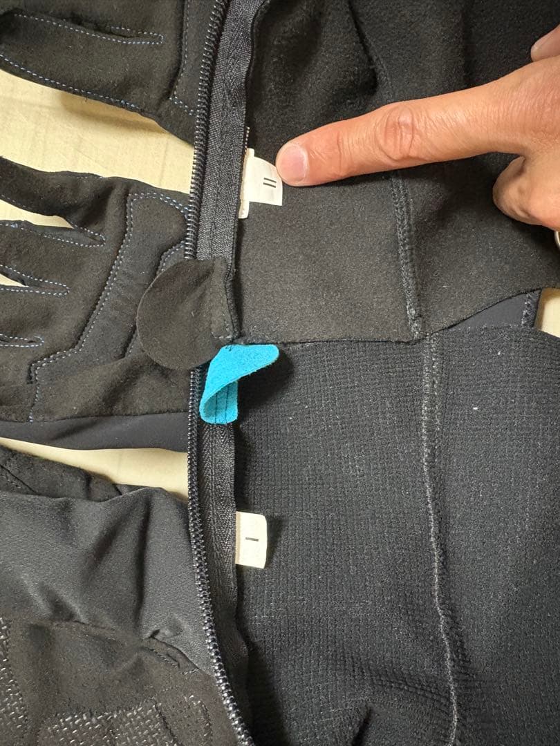 assos 冬用インナーアクセサリーお得な8点セット ultraz