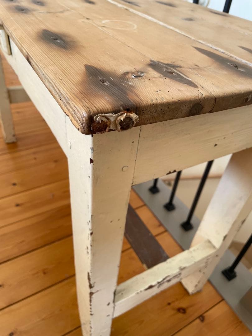 アンティークデスク　アンティークテーブル　店舗什器　シャビーシック