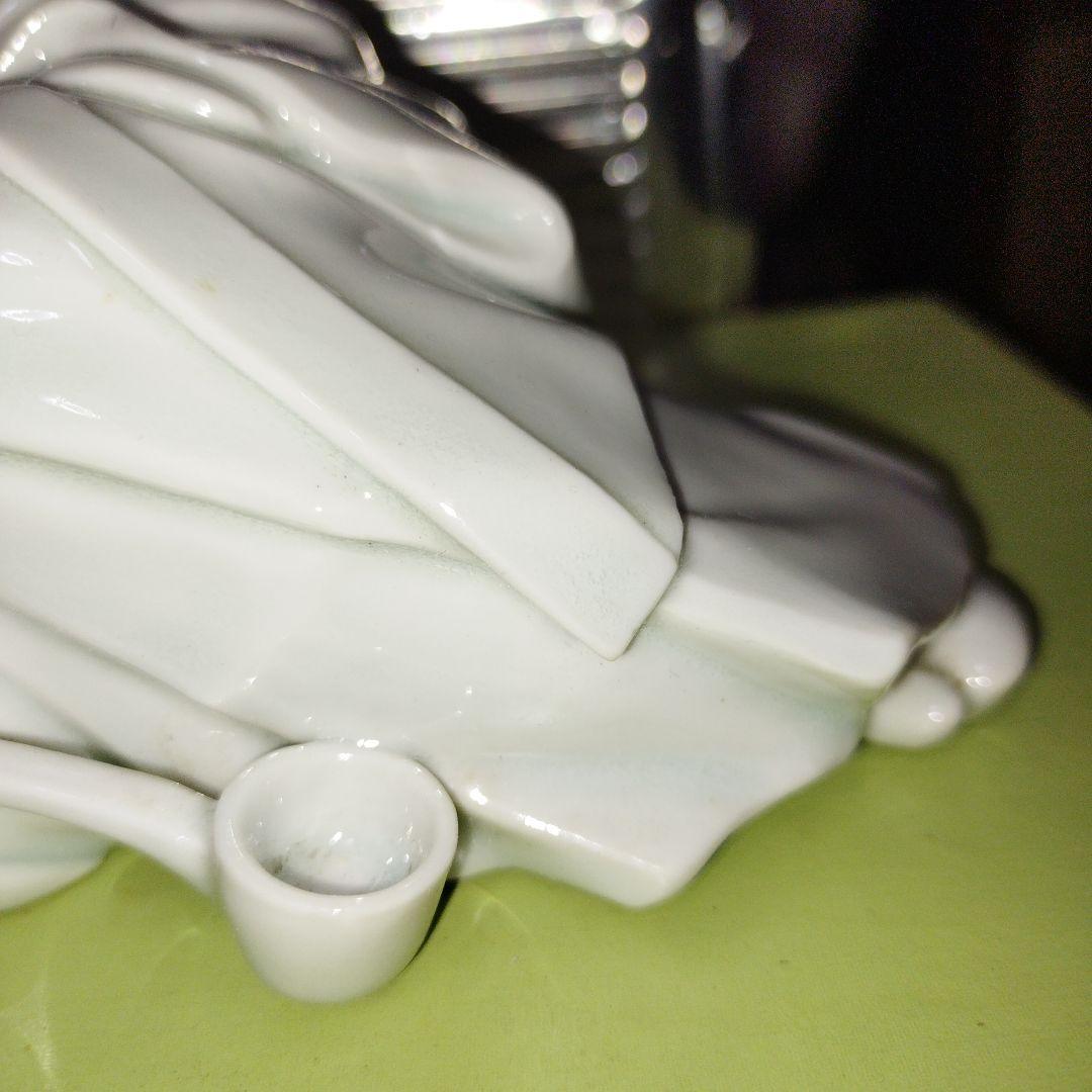 陶器製 寝ている子供の像 壺付き