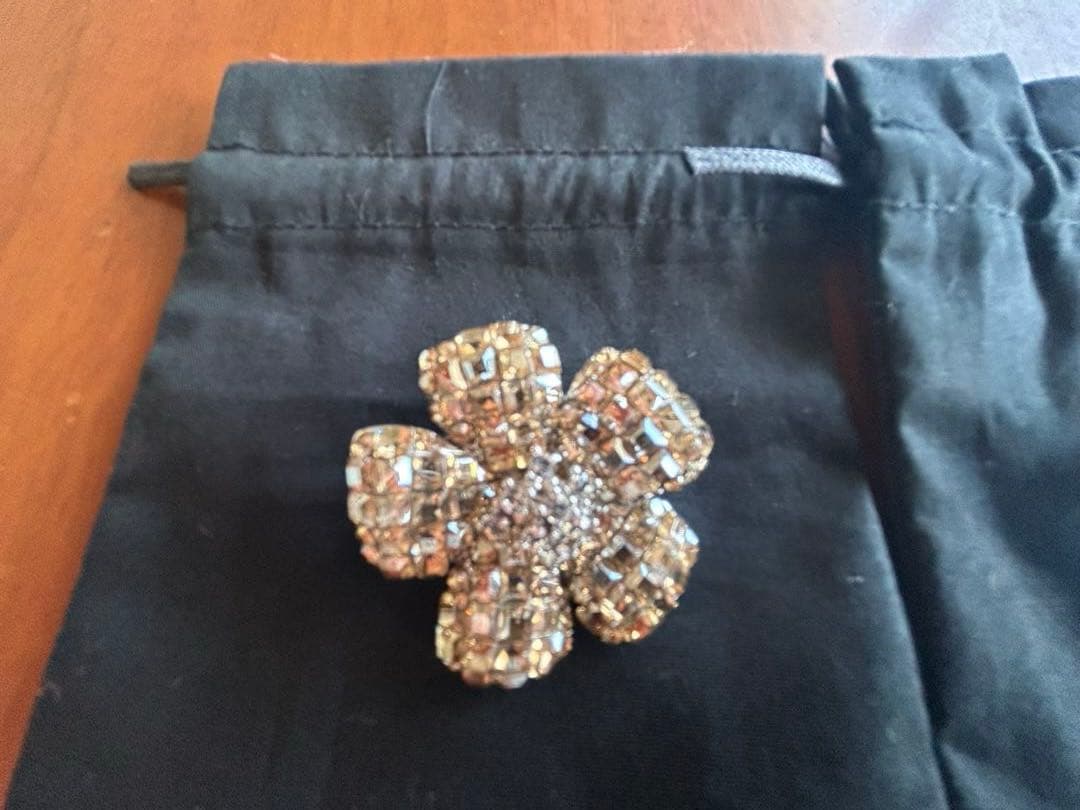 FOXEY★フォクシー★花形ビジュー ブローチ 2個セット★