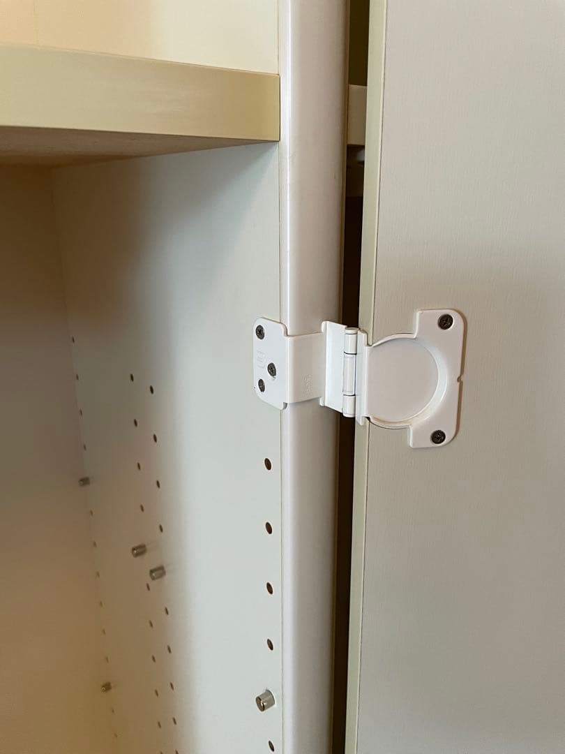 dinos ディノス　効率収納できる段違い棚シェルフ　ミラー扉　本棚