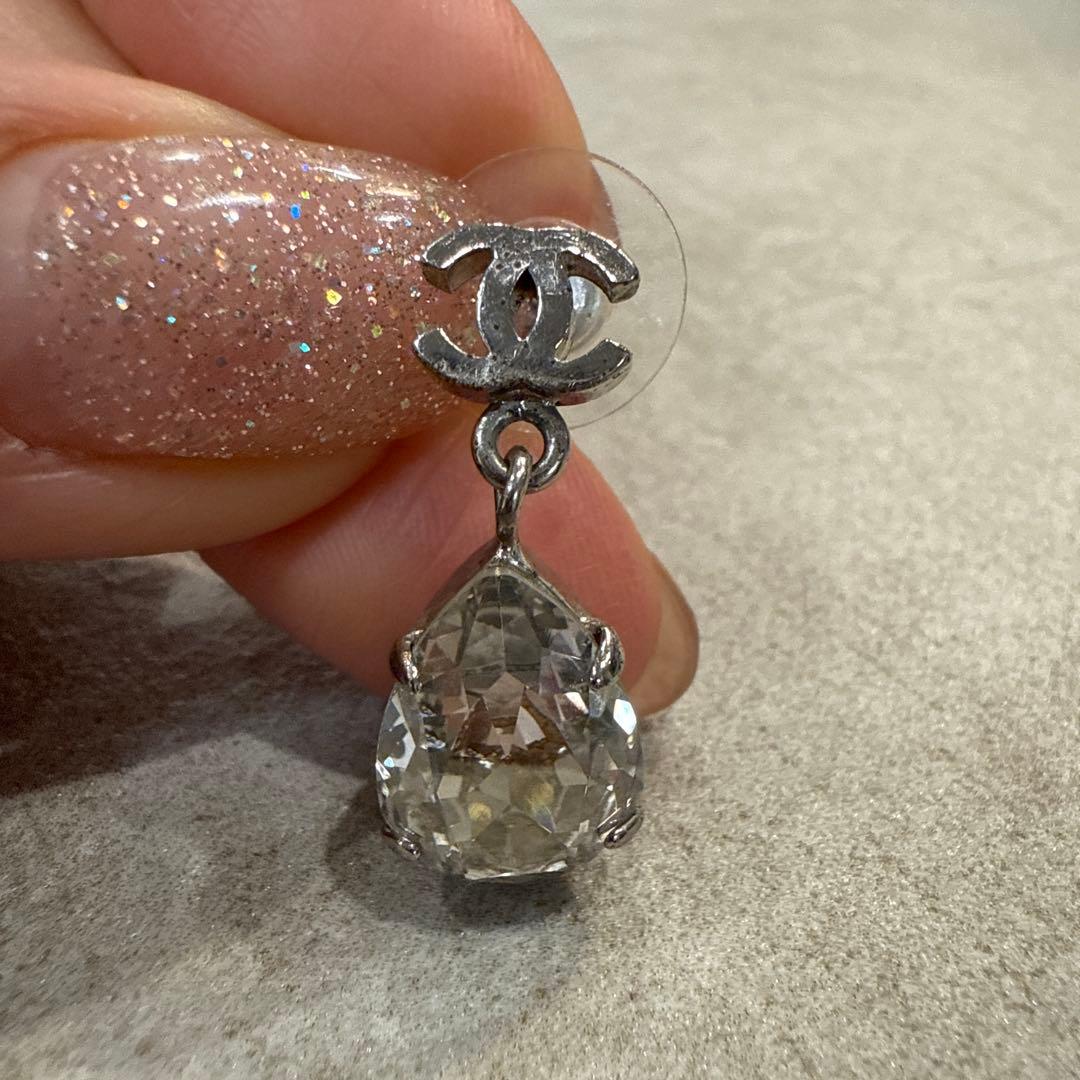 CHANEL シャネル　ティアドロップピアスシルバー両耳ココマーク