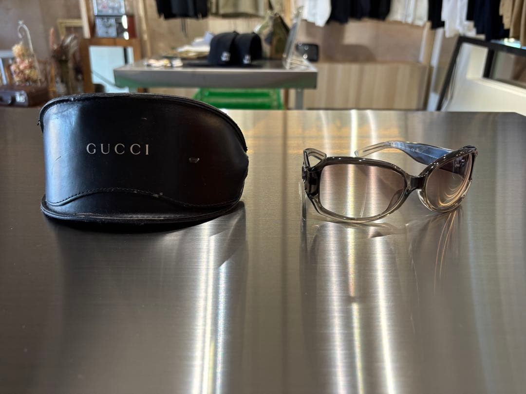 GUCCI グッチ　レディースサングラス