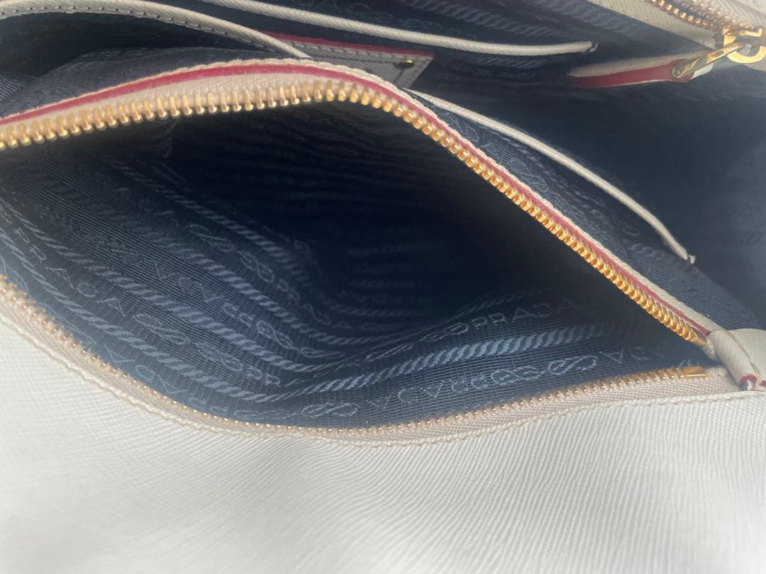 【希少】PRADA デニム ハンドバッグ サフィアーノ　保存袋付き　BN2441