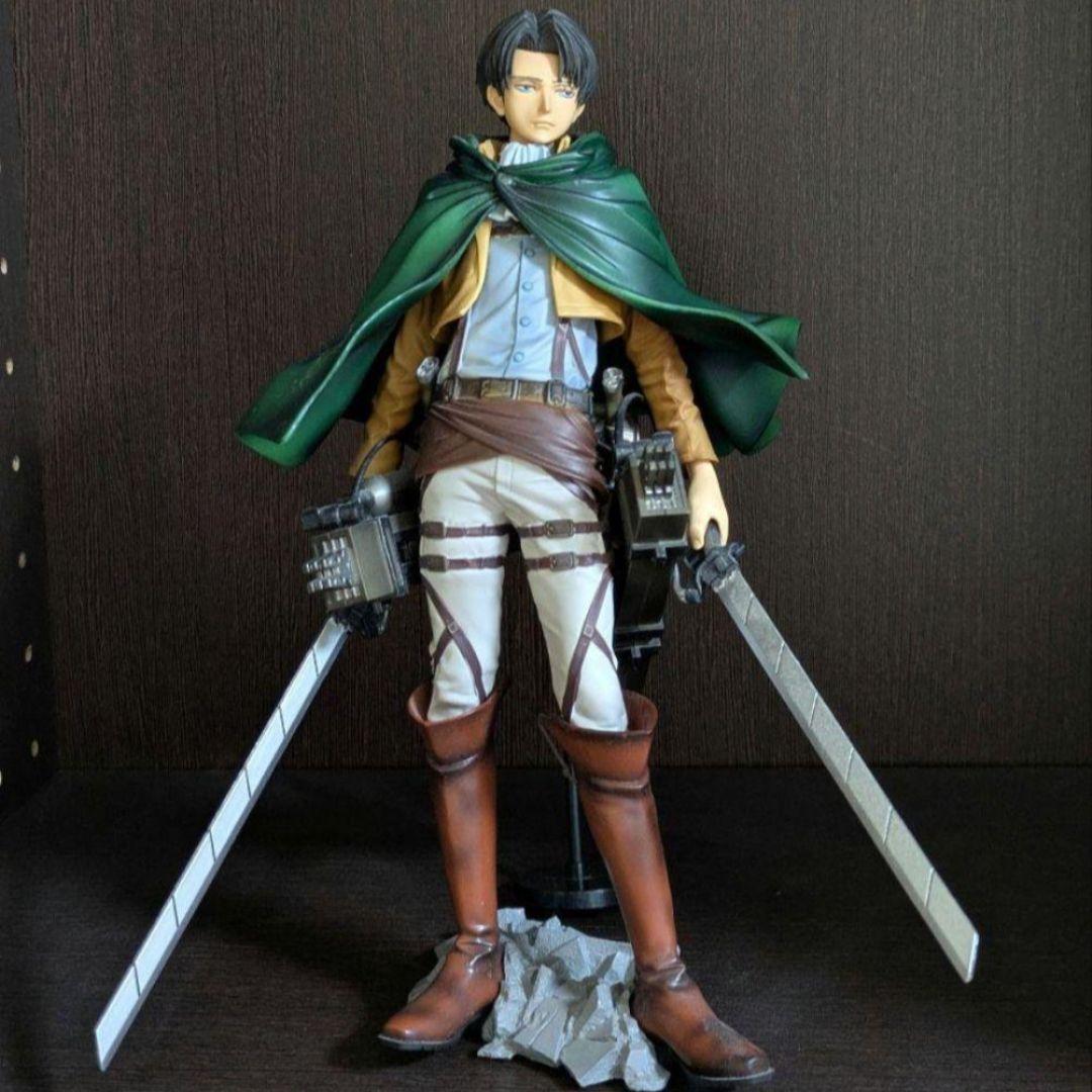 進撃の巨人 リヴァイ　立体機動装置　フィギュア