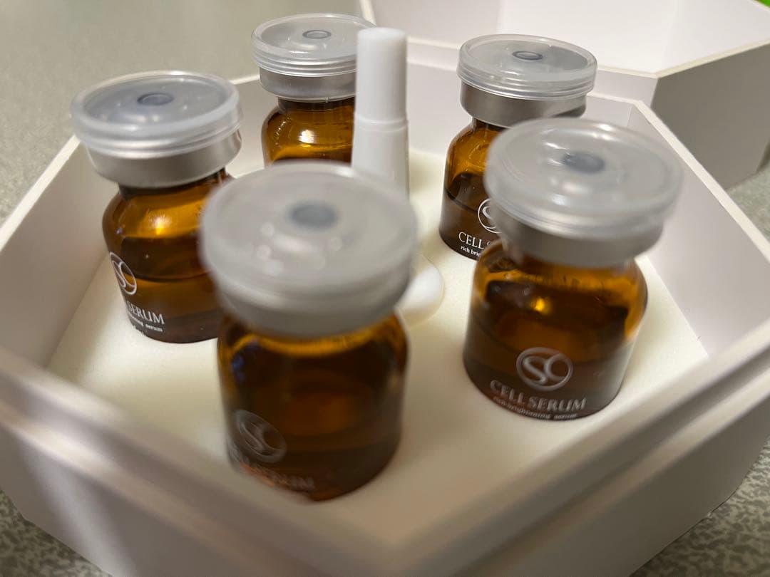 美容液 rich  whitening  serum