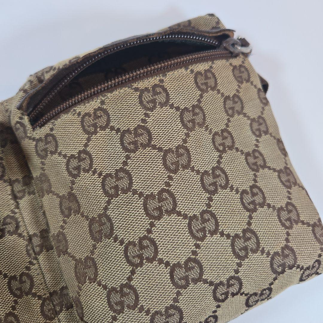 【かなかな】GUCCI★ボディバッグ★ウエストポーチ★GG柄★