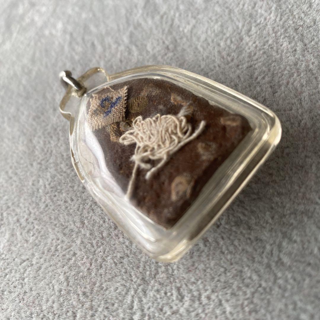 プラクルアン AJモナーク師 初期クンペーン・ガウカロク 超レア品 恋愛 御守り