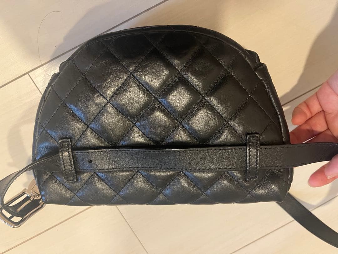 CHANEL キルティング ブラックレザー ウエストポーチ　ボディ　バッグ