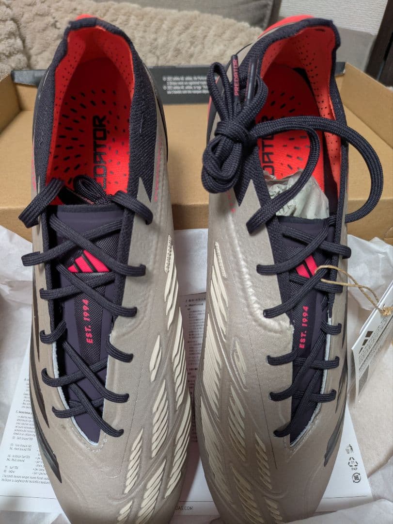 【新品未使用】トップモデル スパイク PREDATOR Elite HG/AG