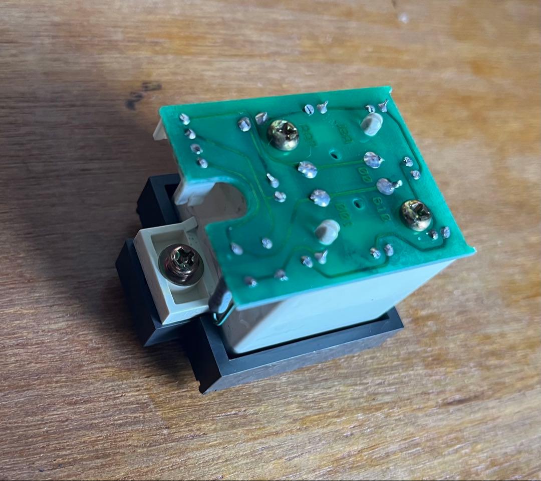 エレベーターボタン（OTIS）