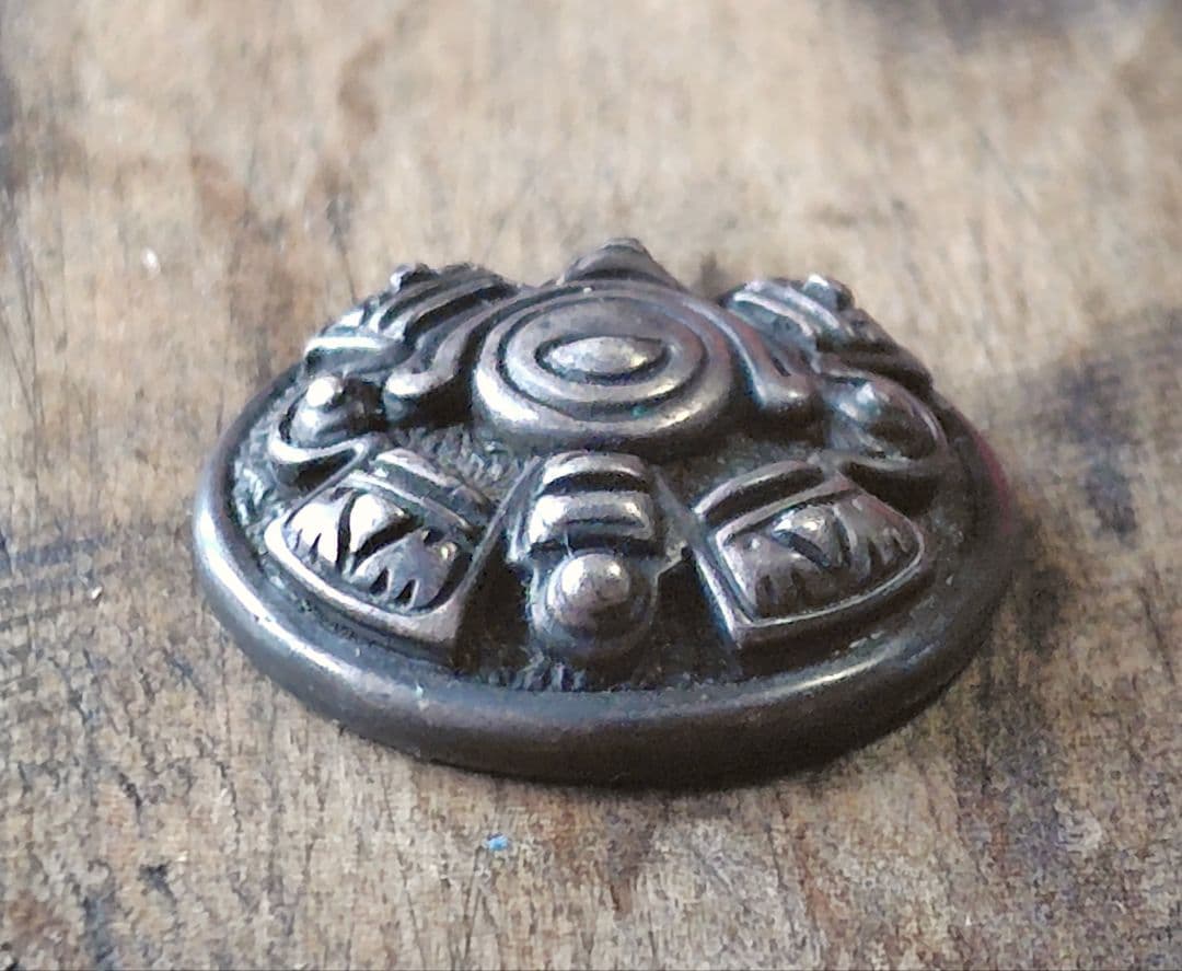 希少 当時物 ラージサイズ ナグァール nagual コンチョピンズ ボタン