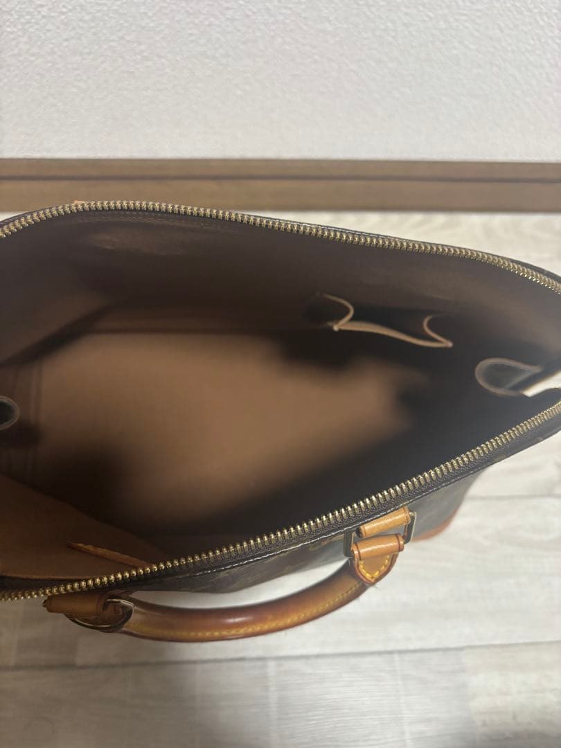 ルイヴィトン アルマ モノグラム ハンドバッグ