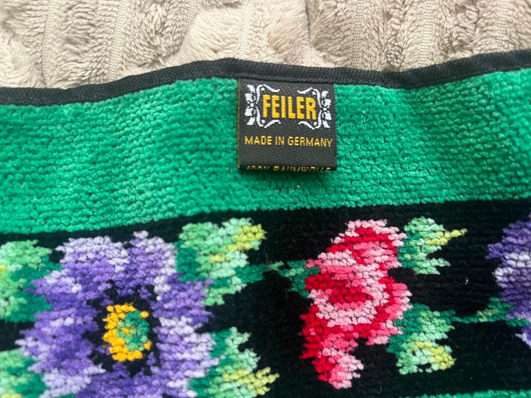 フェイラー　大判タオルとハンカチ2枚セット