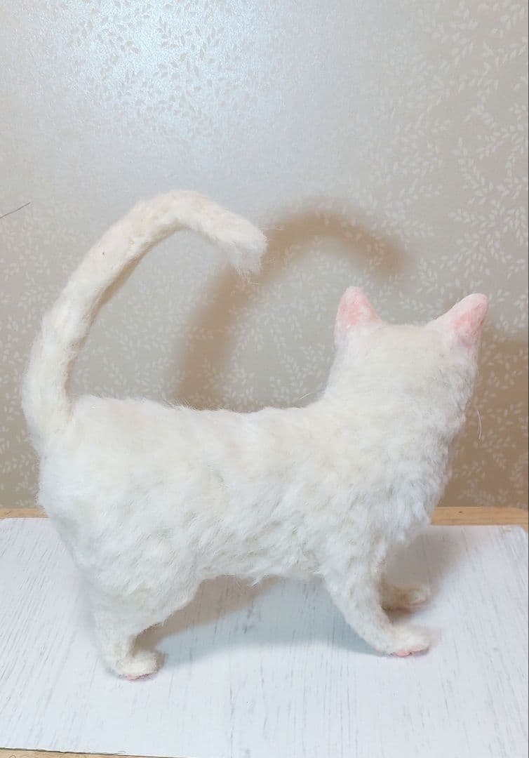羊毛フェルト　猫