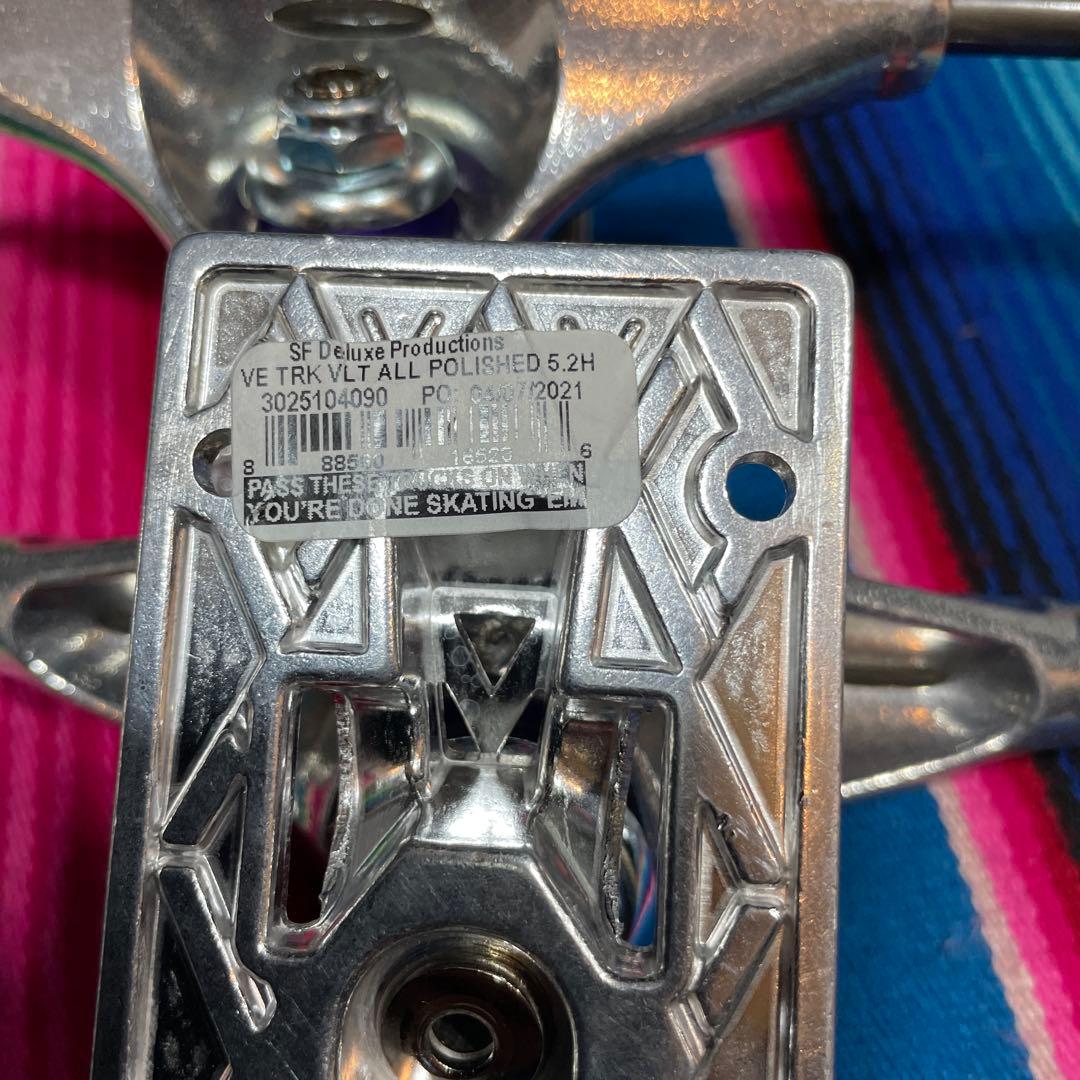 ベンチャーV-Lights スケートボードトラック 定価14,800円5.2HI