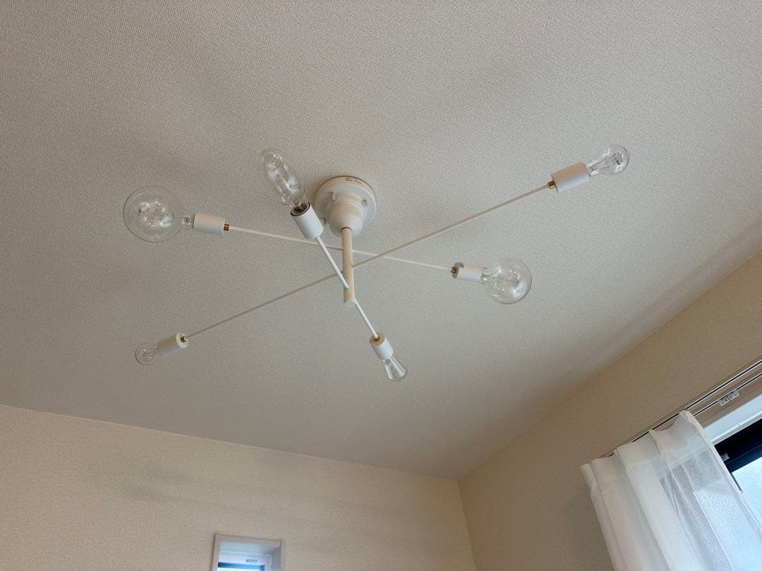 モダンシーリングライト 6灯 ホワイト 東京インテリア