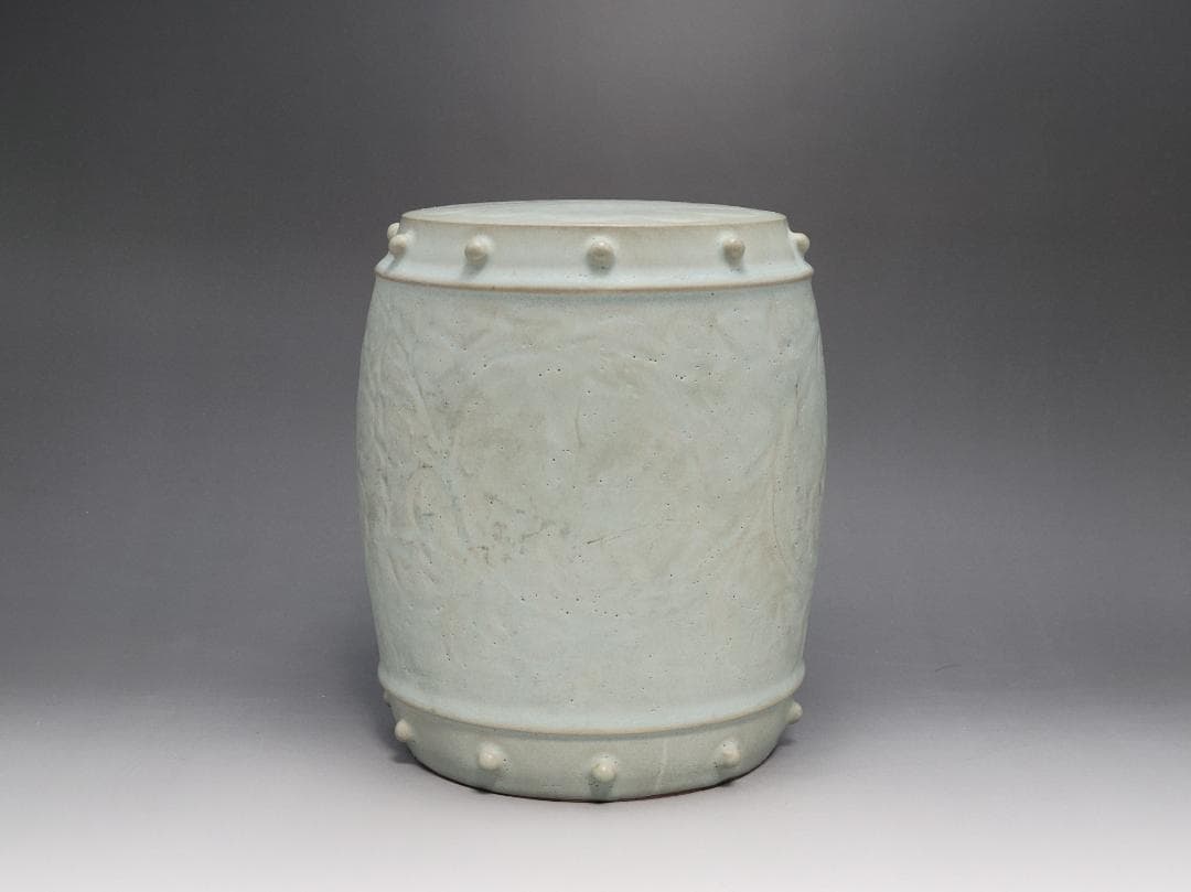 青釉 陽刻花紋 置物 時代唐物 高さ約21.7cm