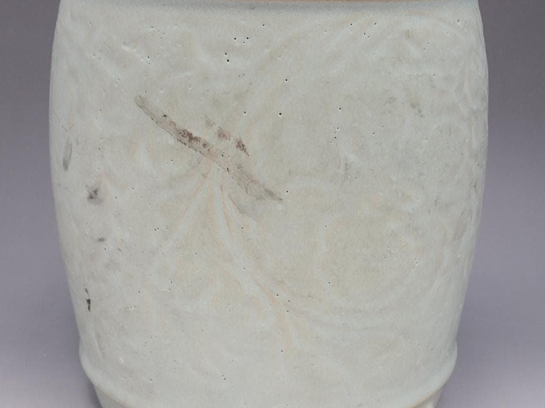 青釉 陽刻花紋 置物 時代唐物 高さ約21.7cm