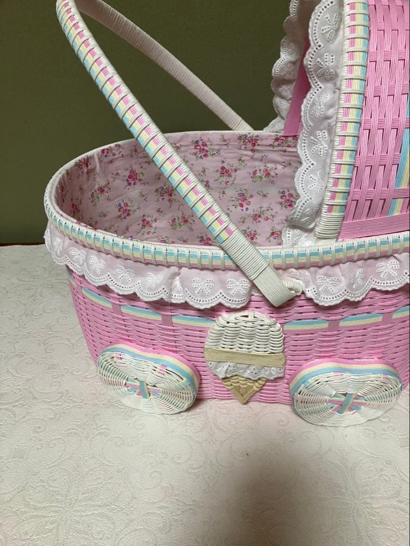 ウサギ付きベビーカーカゴ