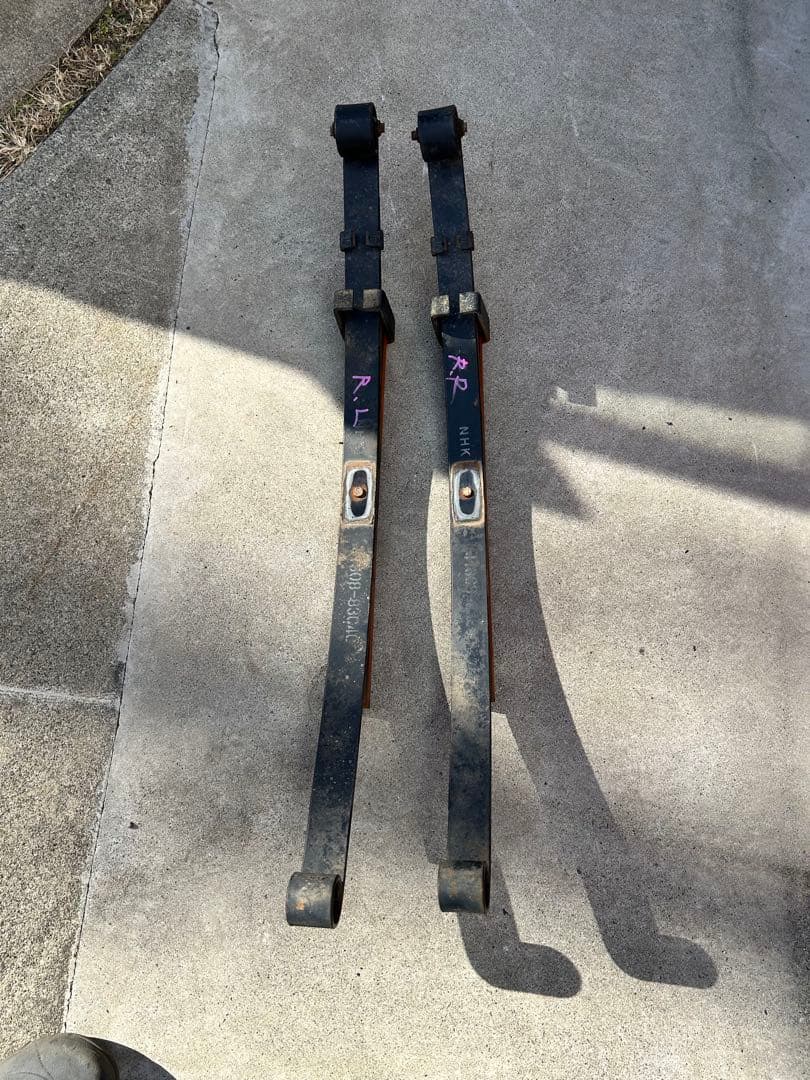 スズキ ジムニー ja11 純正 リーフ リア