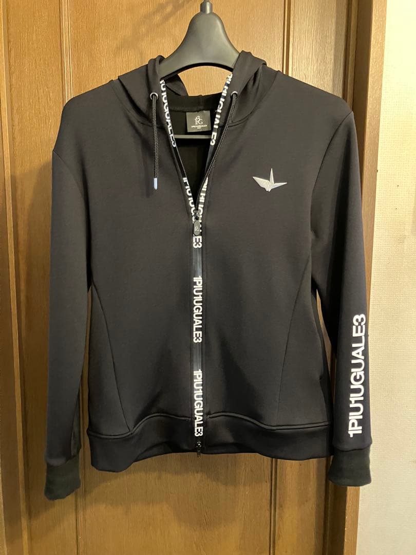 黒*郎様 1PIU1UGUALE3GOLFロゴジップパーカージャージ黒