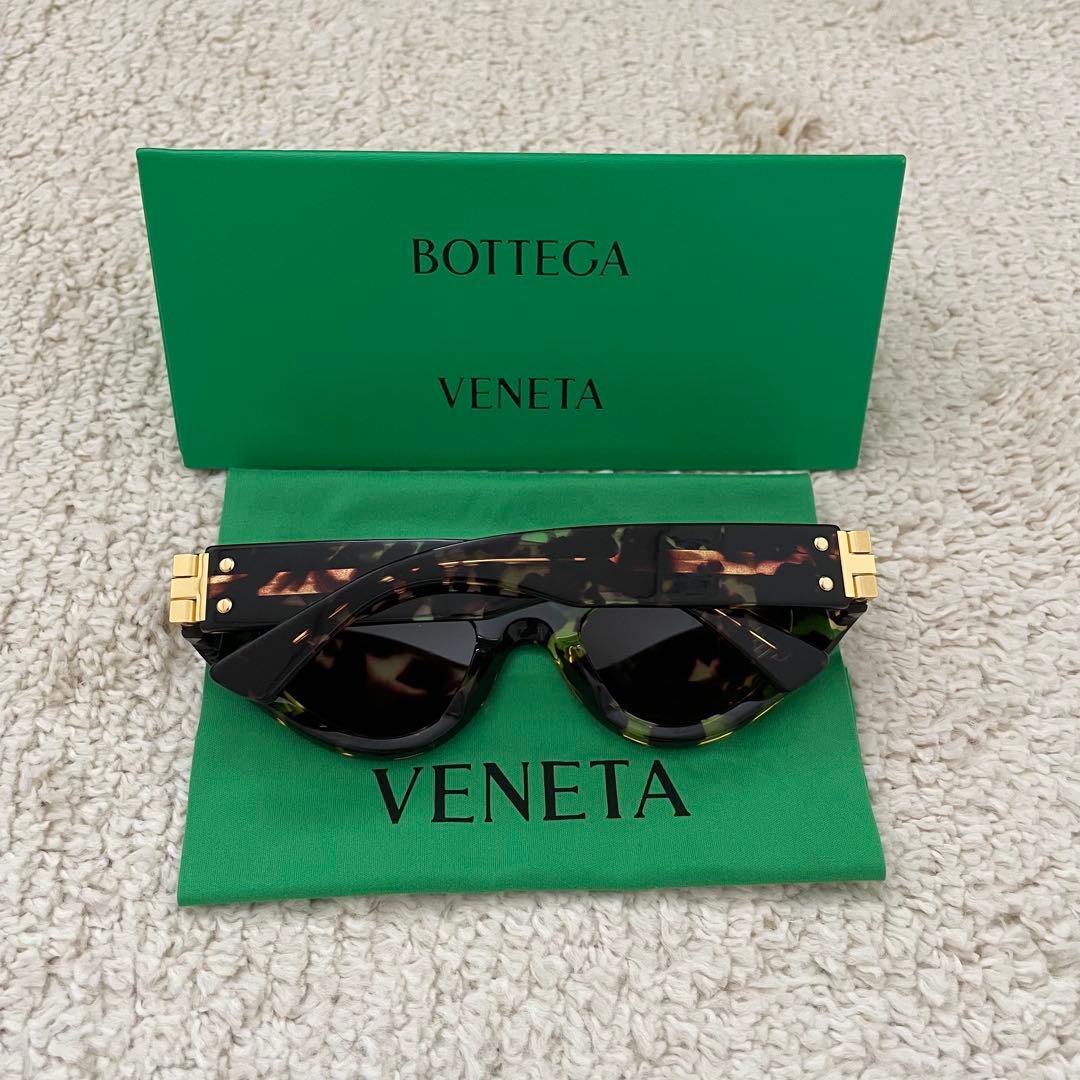 BOTTEGA VENETA ボッテガヴェネタ キャットアイサングラス