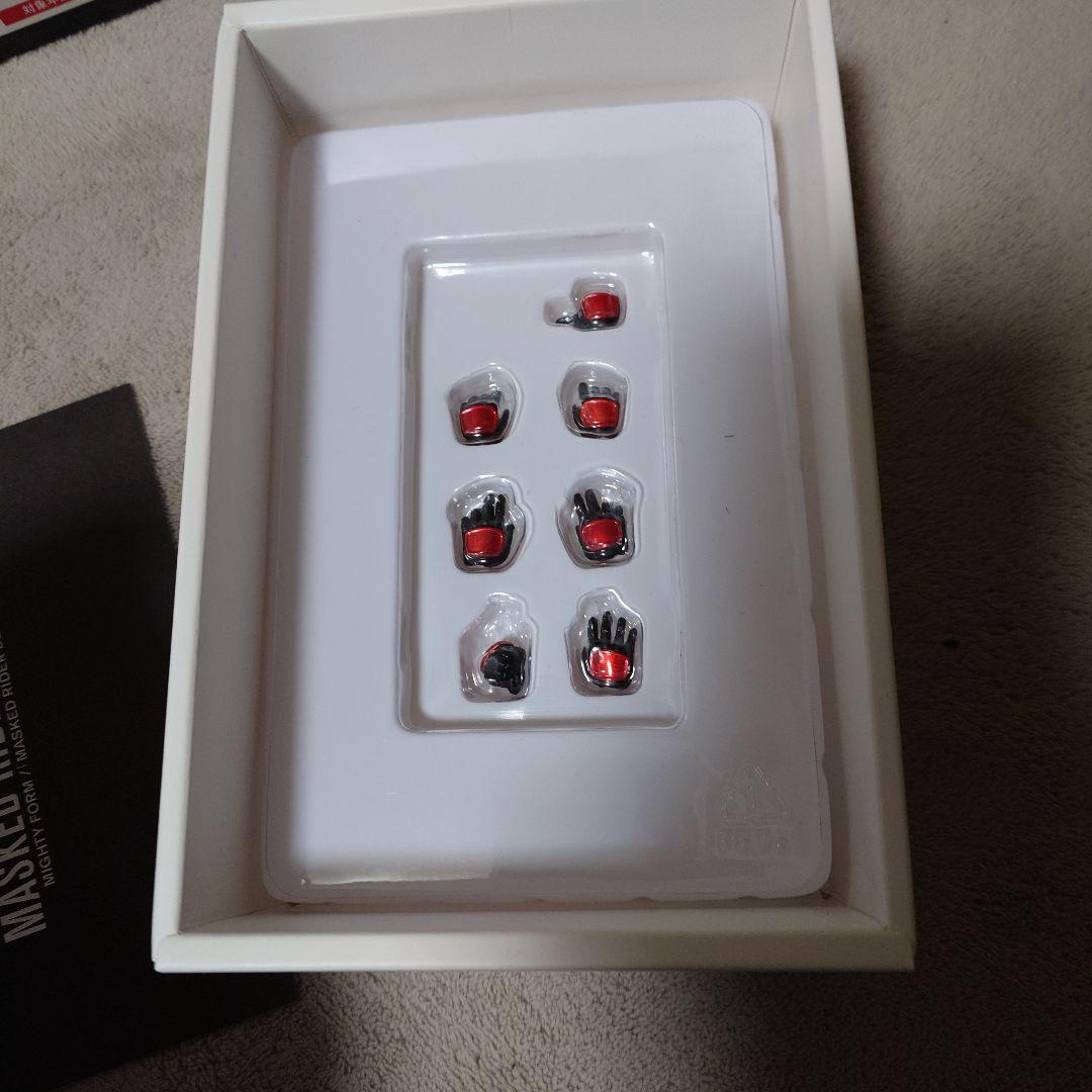 イ*ゴ様 真骨彫　仮面ライダークウガ　BEATCHASER 2000