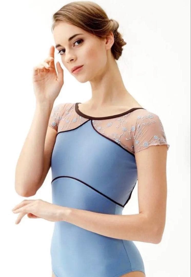 デラノミラノ　アルテミス　バレエ　レオタード　Lサイズ