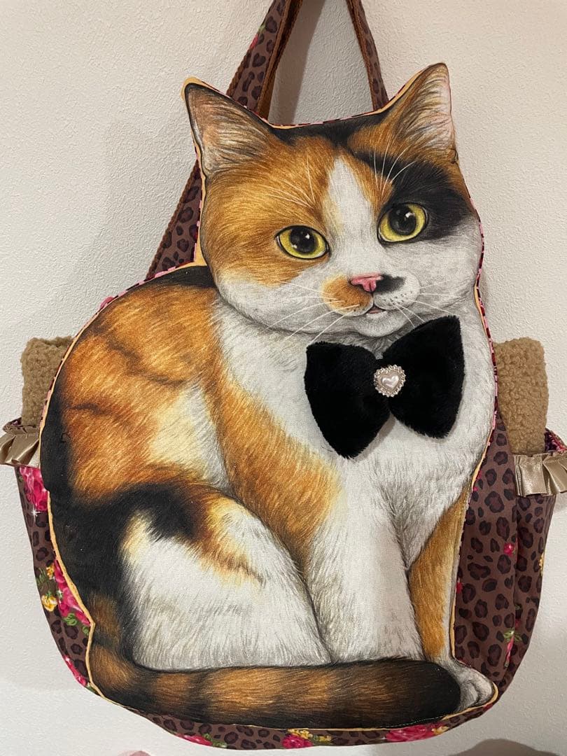 コヤンイサムチョン　ビッグ三毛猫サイドポケット付きころりんトートバッグ