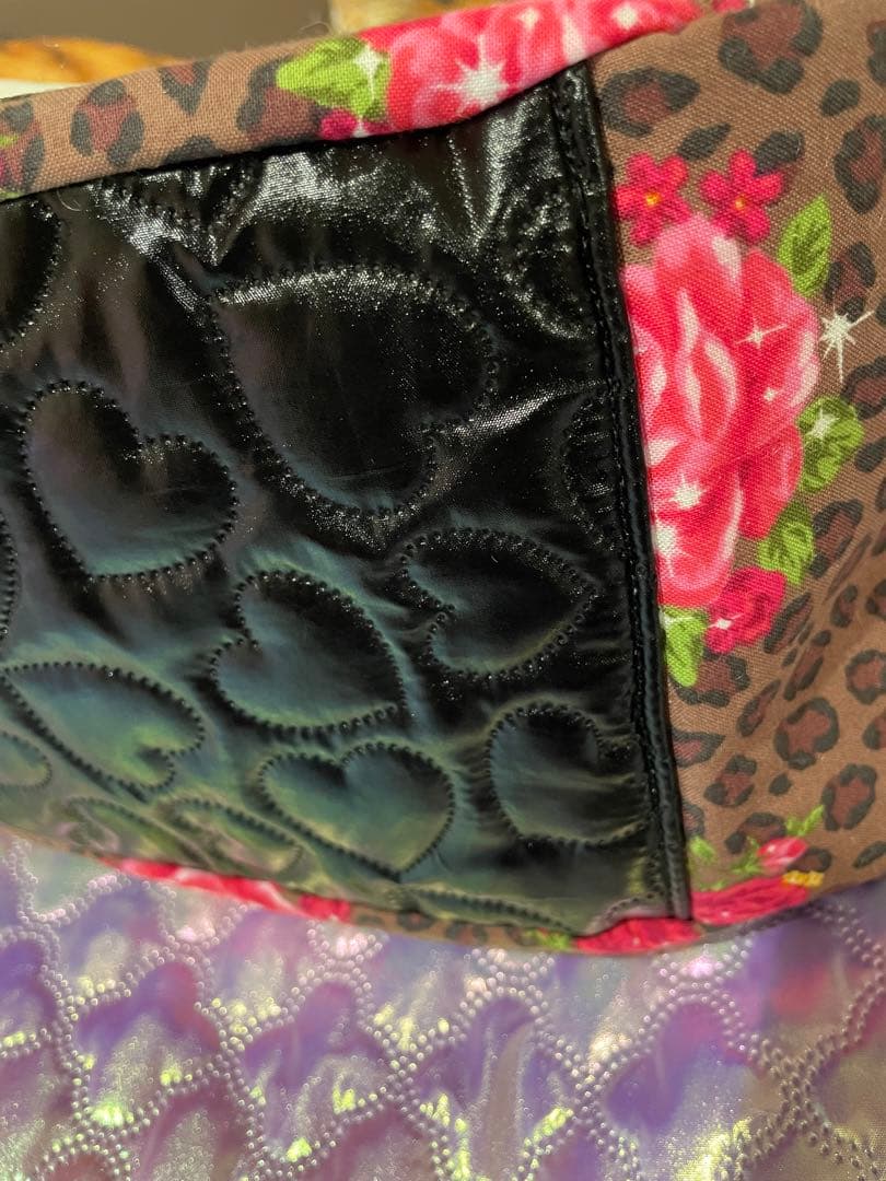 コヤンイサムチョン　ビッグ三毛猫サイドポケット付きころりんトートバッグ