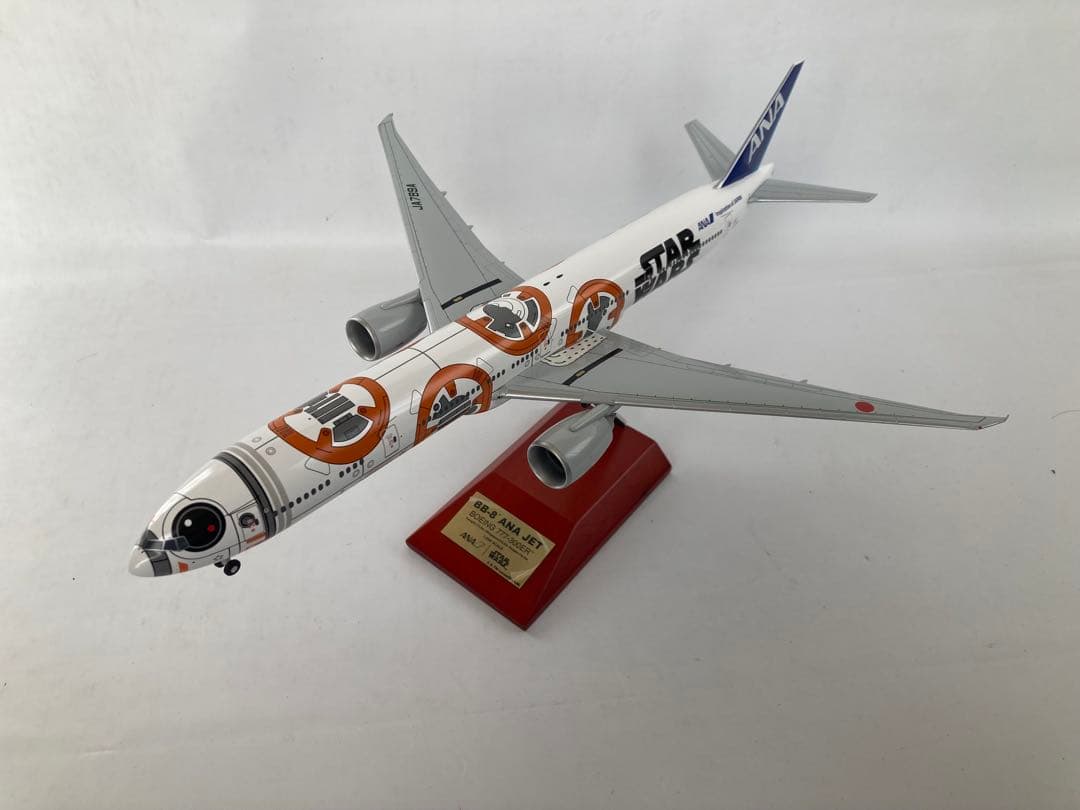 ANA ボーイング 777 Star Wars 1/200モデル