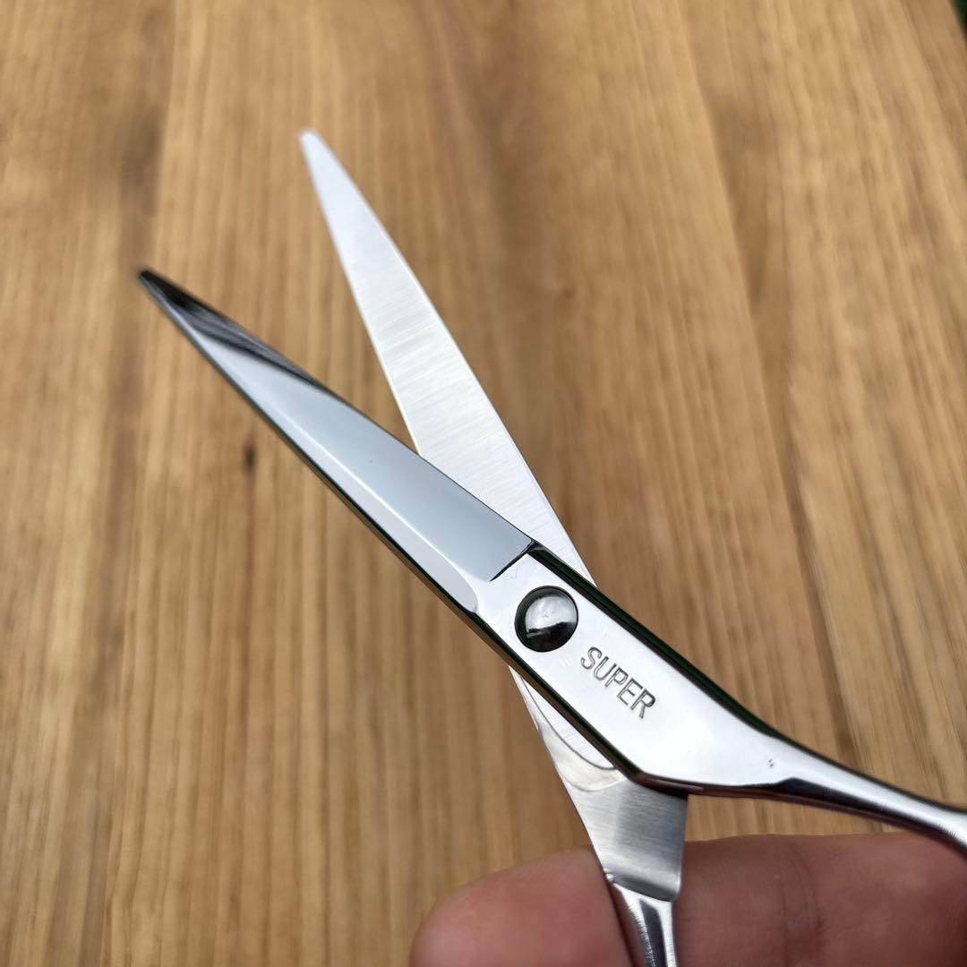 無銘　日本製　仕上げストレートシザー　8:2剣刃