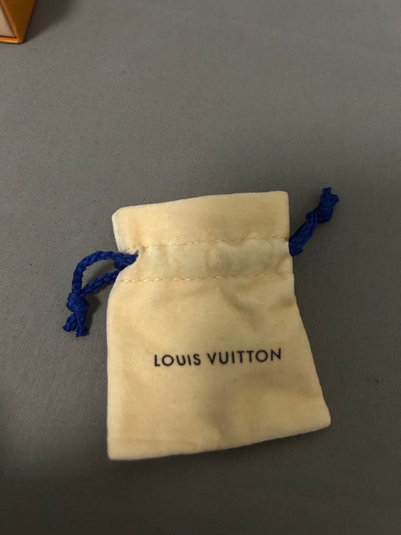 y*i様 Louis Vuitton メンズピアス